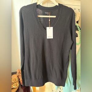 Quince NWT Size M Black V-Neck cashmere/cotton blend Pullover